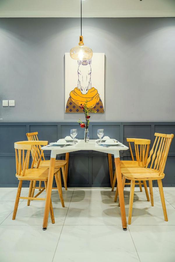 Mott Haven Apart - Vinhomes Central Park, Landmark 81 Area & Ice Rink Thành Pho Ho Chí Minh Esterno foto